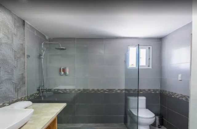 La Yarolina Apartment Bathroom